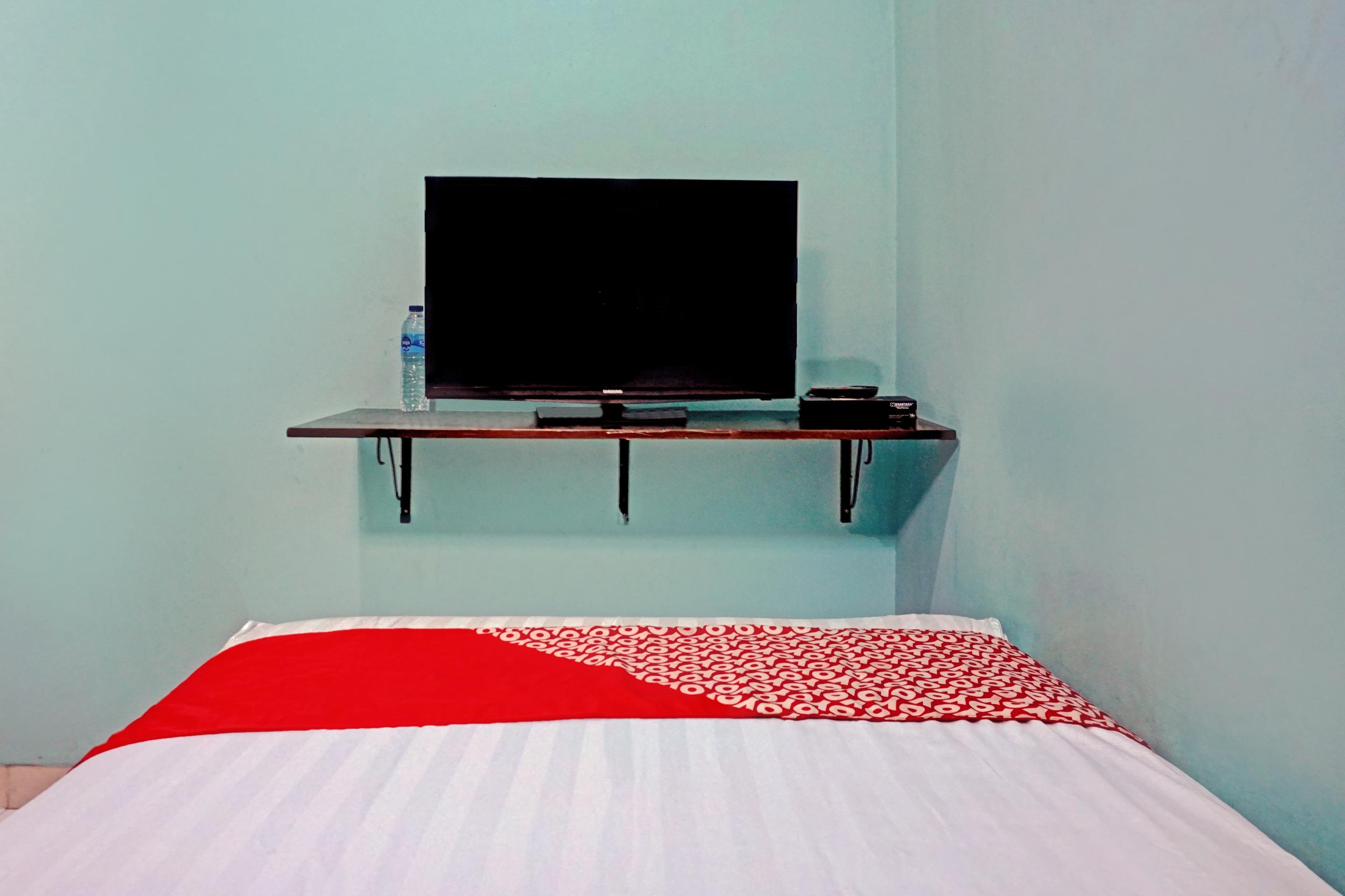 Oyo 90489 Kejora Homestay จาการ์ตา ภายนอก รูปภาพ
