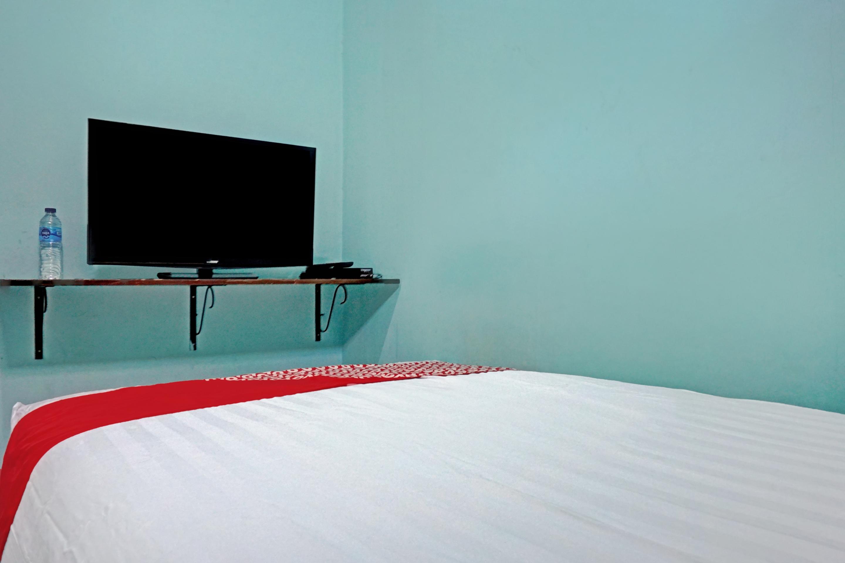 Oyo 90489 Kejora Homestay จาการ์ตา ภายนอก รูปภาพ