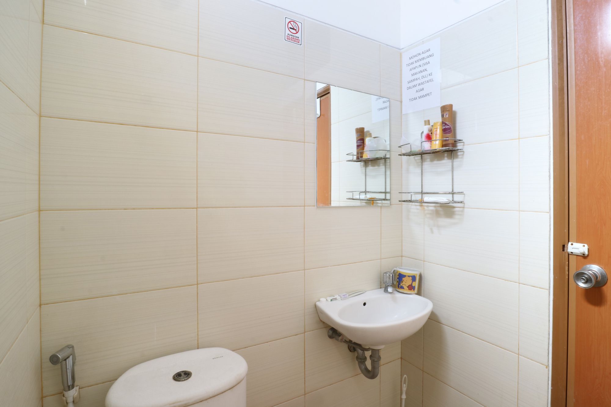 Oyo 90489 Kejora Homestay จาการ์ตา ภายนอก รูปภาพ