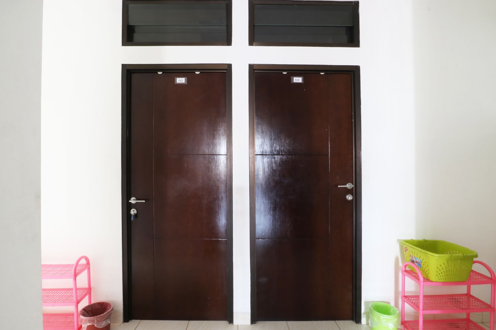 Oyo 90489 Kejora Homestay จาการ์ตา ภายนอก รูปภาพ