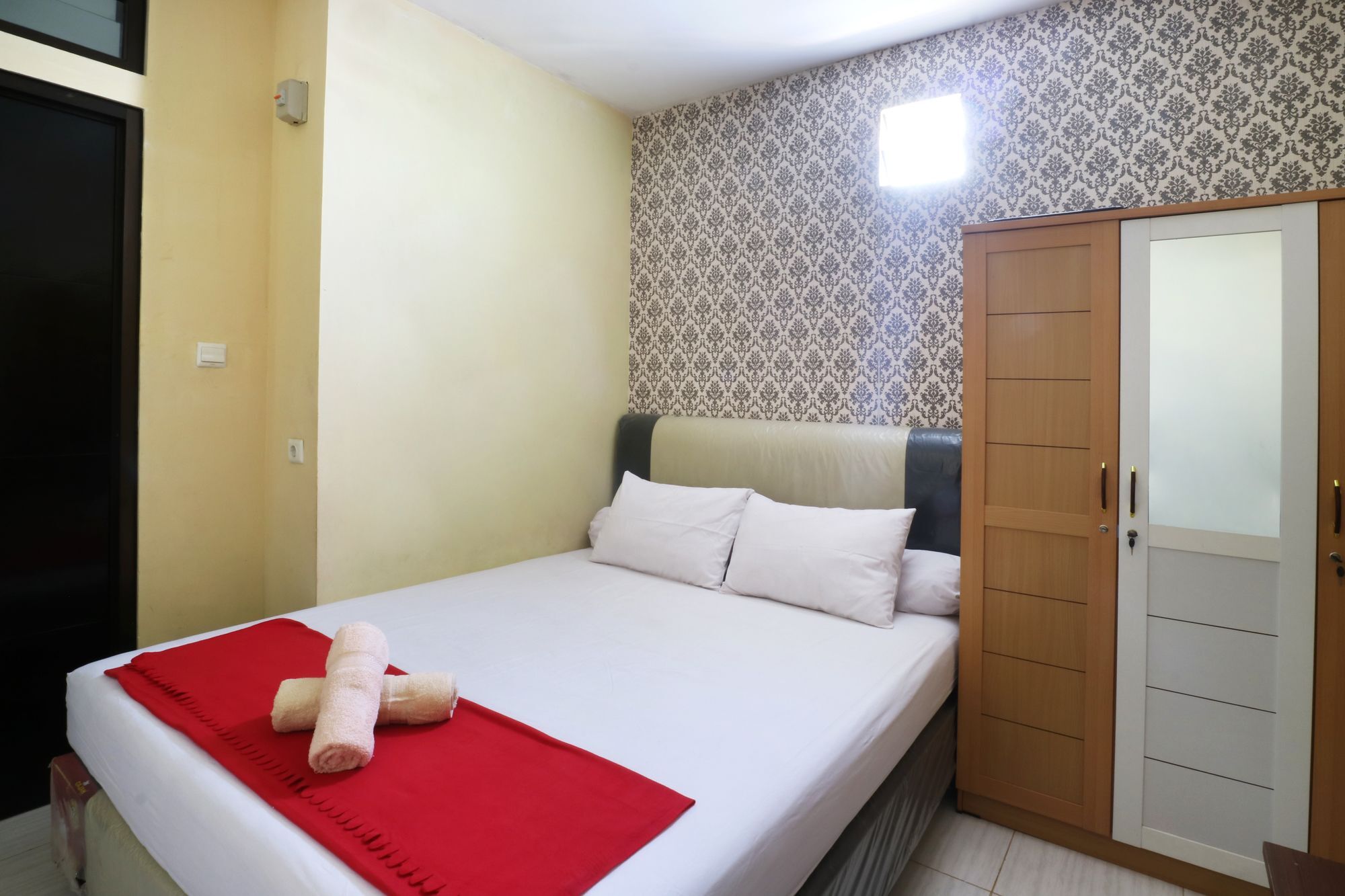 Oyo 90489 Kejora Homestay จาการ์ตา ภายนอก รูปภาพ